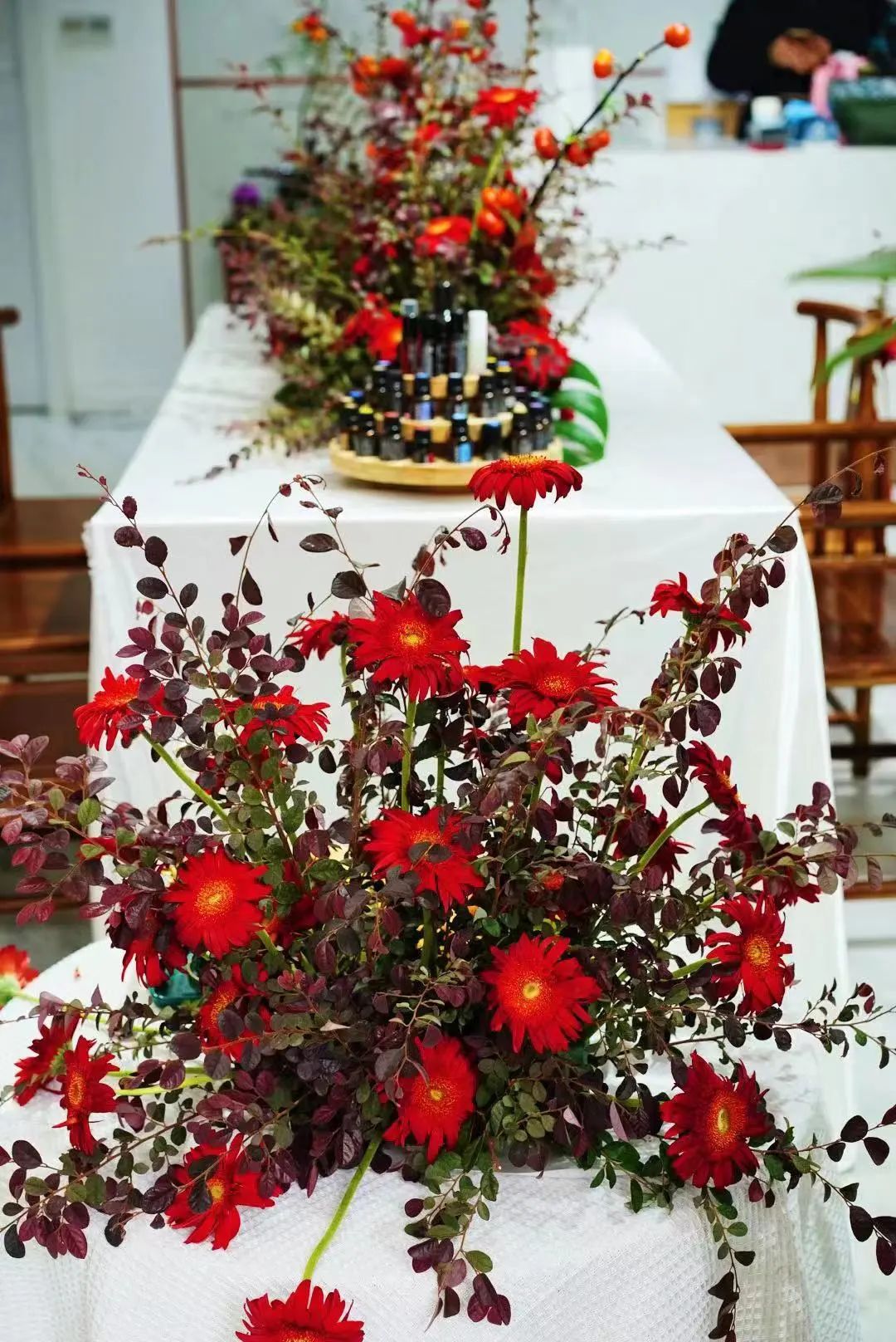 博思花藝婚慶教育，婚慶培訓(xùn)，花藝培訓(xùn)，插花培訓(xùn)，花藝師培訓(xùn)，主持人培訓(xùn)，商務(wù)主持人培訓(xùn)，花店運營培訓(xùn)，花店全系統(tǒng)營銷，小白開花店，小白學(xué)主持，金璽棠婚慶酒店，金璽棠總部，鄭州金麻雀教育科技有限公司